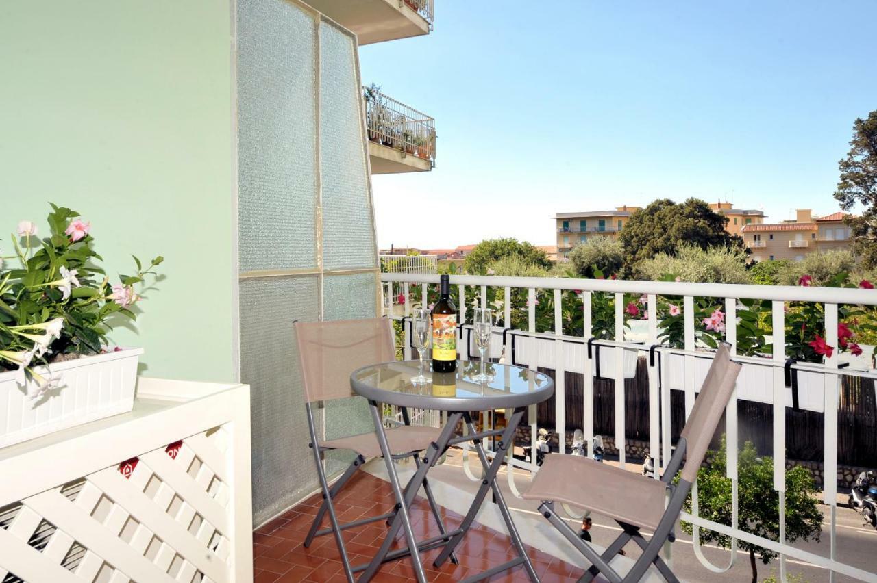 A Suites Sorrento Exterior foto